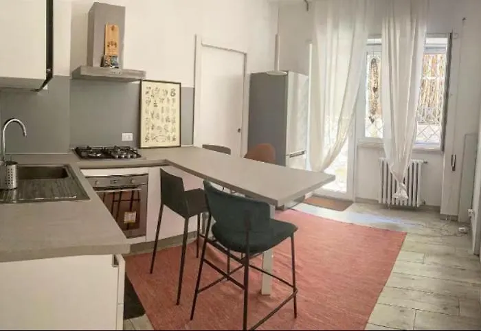 Loft With Little Backyard And Patio